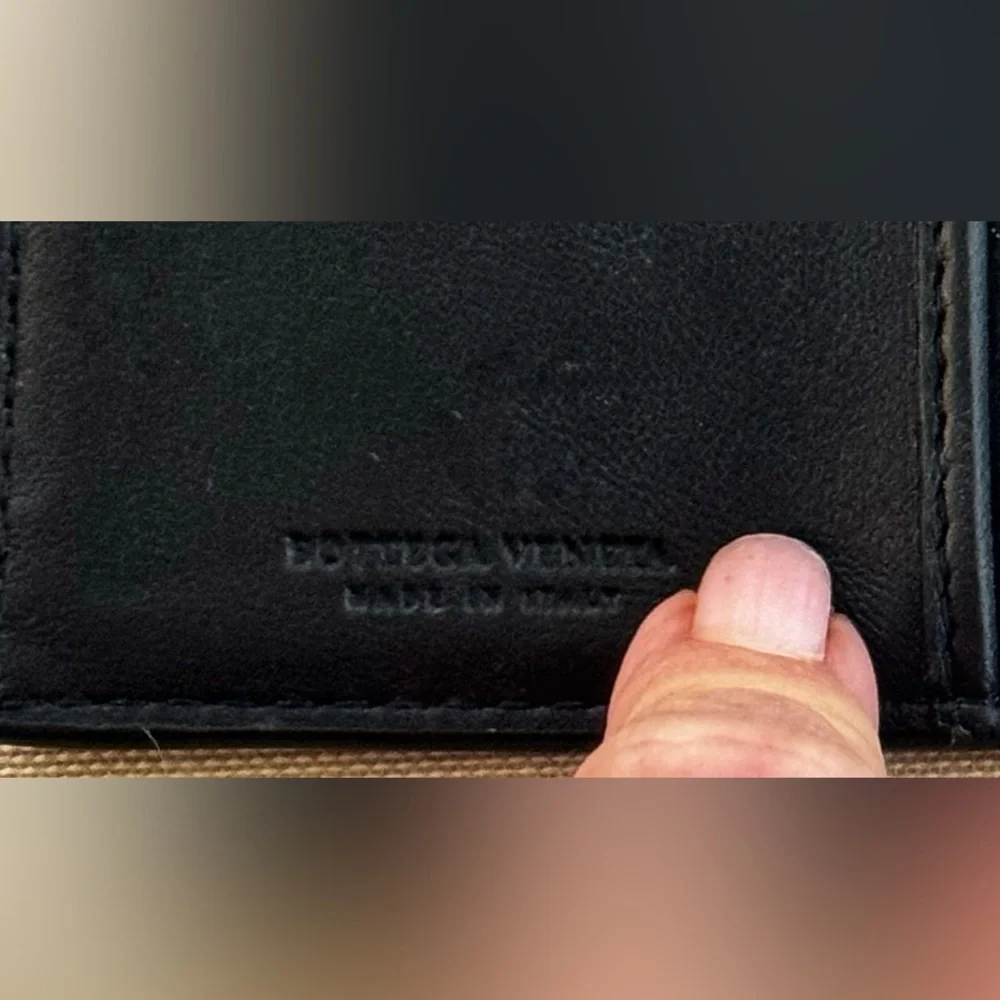 Bottega Veneta Snakeskin Card Case - Picture 4 of 4